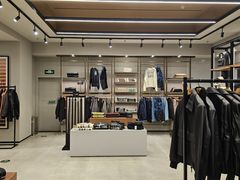 -COACH蔻驰(赛特奥特莱斯店)