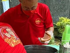 -詹爷爷乌节路街头冰淇淋