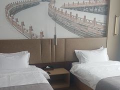 -格林东方酒店(北京国贸四惠高碑店地铁站店)