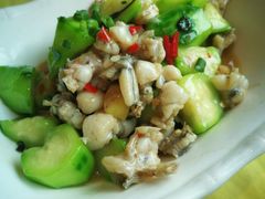 田鸡焖丝瓜-石头咕(葵蓬店)