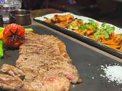 铁板牛排-1886德国汽车餐厅(外滩中央店)