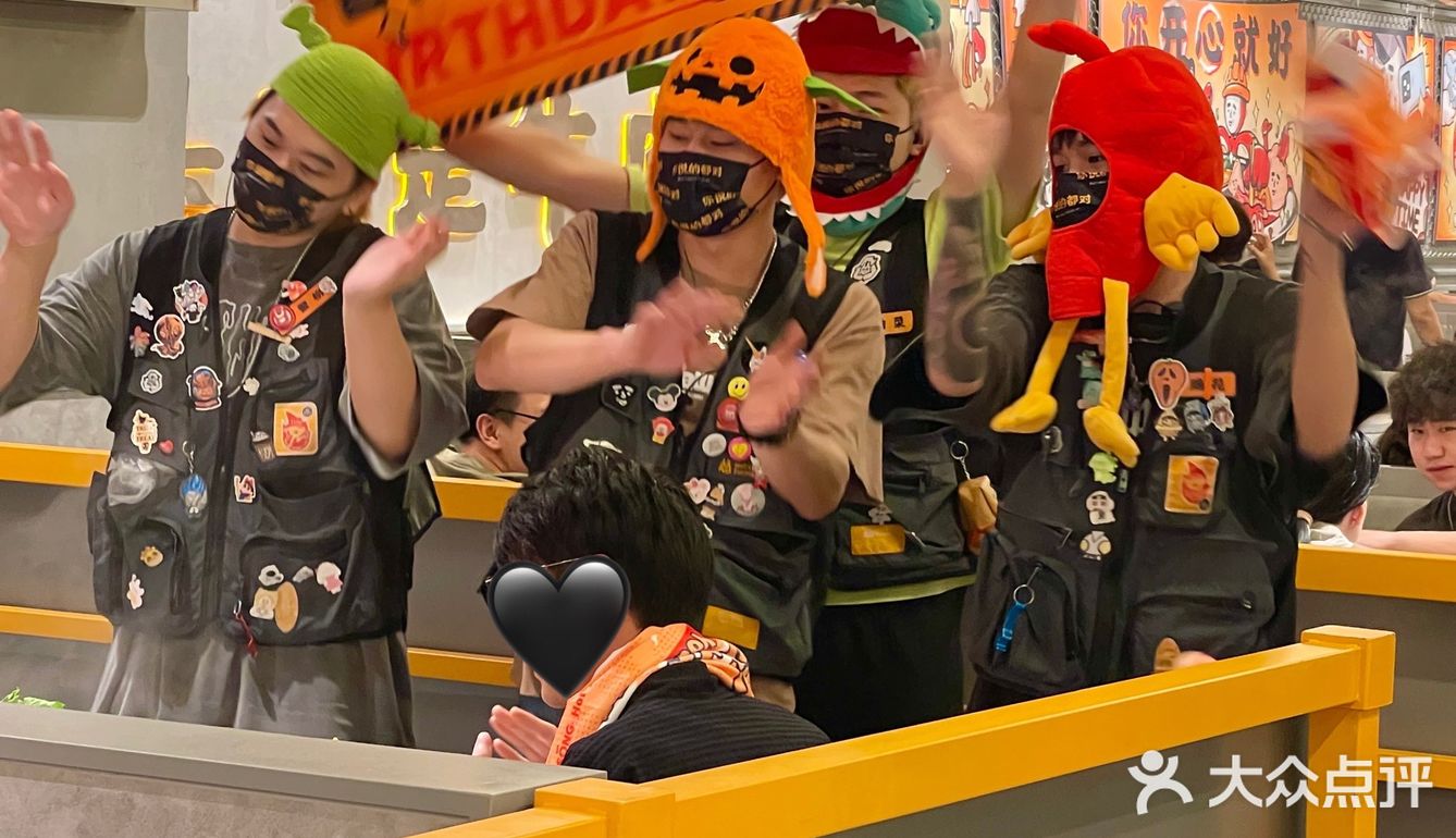 啊啊啊在火锅店过万圣节🎃太有氛围了