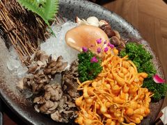 -捞王锅物料理(上海世茂广场店)