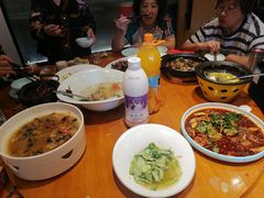 -有红鸡毛店·川菜(建设路店)