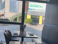 -必胜客(武汉欢乐谷店)