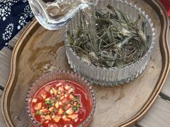 -七的湖·晚芳亭·阳澄湖农家菜·大闸蟹(莲花岛店)