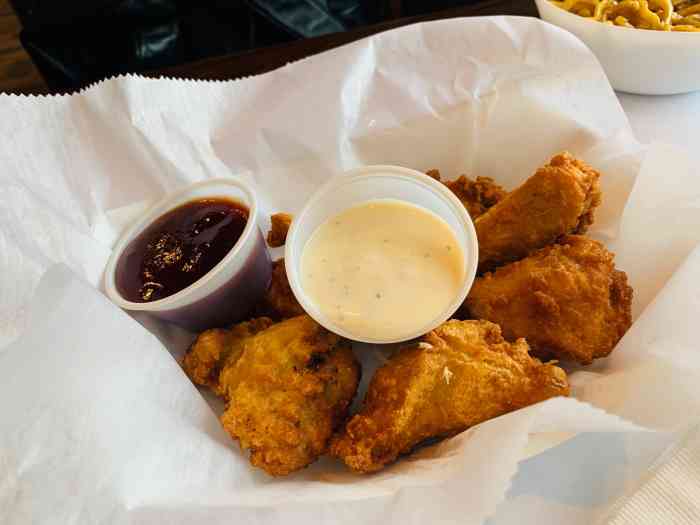 shaking crab-"想去吃拉面结果没排上队,就吃了旁边的这家.