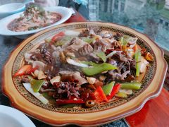 -老来福·非遗酸汤兔(凯旋路店)