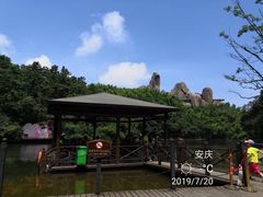 -巨石山景区