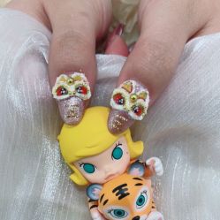 -花系美·美甲美睫精品店