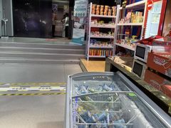 -嗨翻Hi-Fun竞技主题乐园·蹦床团建生日轰趴(荆川 国光1937店)