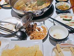 -乡土黄·鲜牛肉火锅·小龙虾(兴业街店)