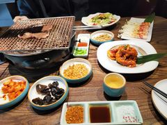 -明洞阿姨·韩式酱蟹烤肉·创意料理(三元桥店)