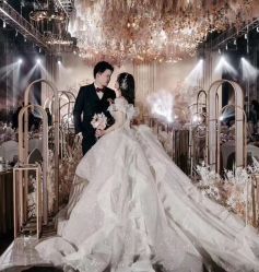 -LOVE SHINE婚纱·红鼎庄龙凤褂·妈妈装定制