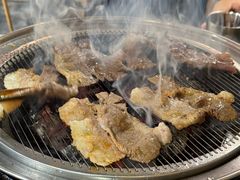 -围炉肉舍•炭烤活鳗•丹东海鲜烤肉(步行街店)