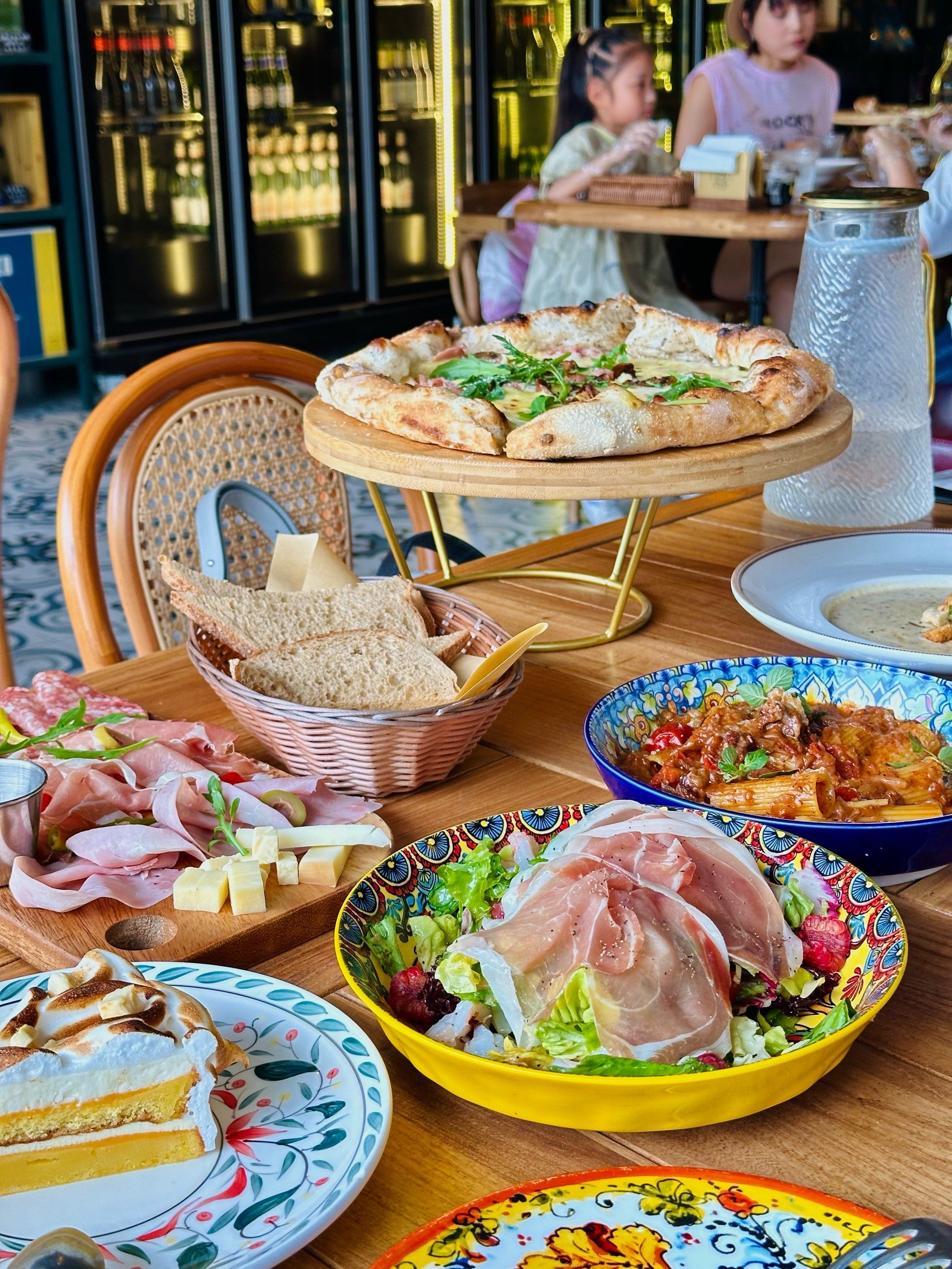 这居然是郑州的西餐厅