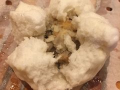花菇鸡仔包-添好运点心专门店(百老汇店)