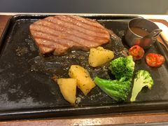 -必胜客(仲盛商城王安宇主题店)