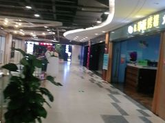 -港澳广场购物中心