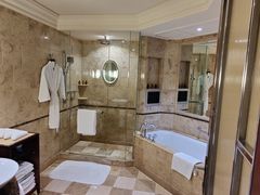 -上海红塔豪华精选酒店