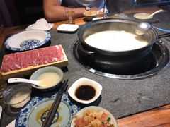 -大匠工房古船木艺术餐厅·猪肚鸡专门店(长白仙岛店)