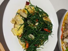 -小河公主秘制烤羊腿(小绿谷店)