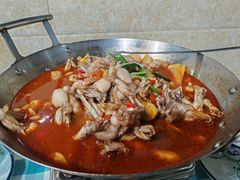 -昱龙大盆牛蛙馆(三兴街总店)