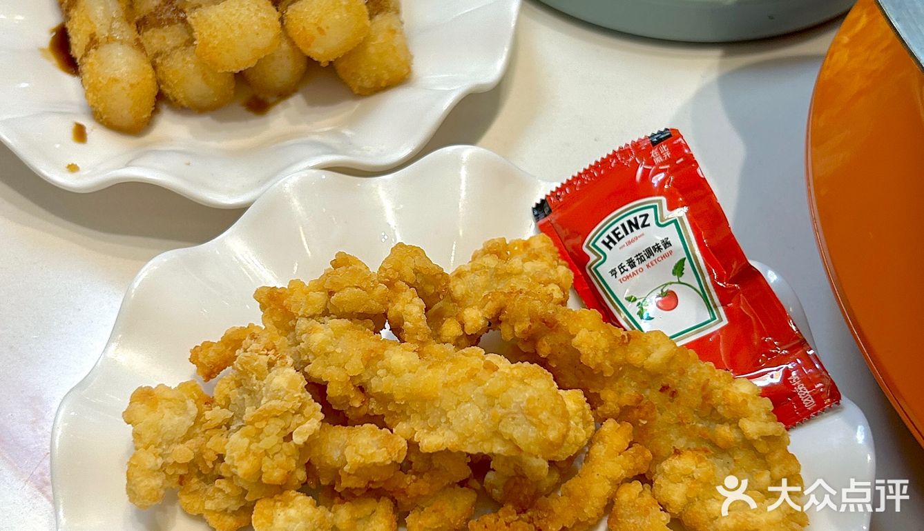 都好好吃！他们家有二楼哦 位置很大 还有自助的东西！