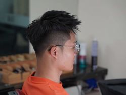 -杜川男士理发馆