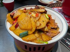 -金鱼盆32年水煮鱼·18秒辣椒炒肉(京西大悦城店)