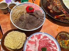 -周小明火锅(黑金冠社区店)