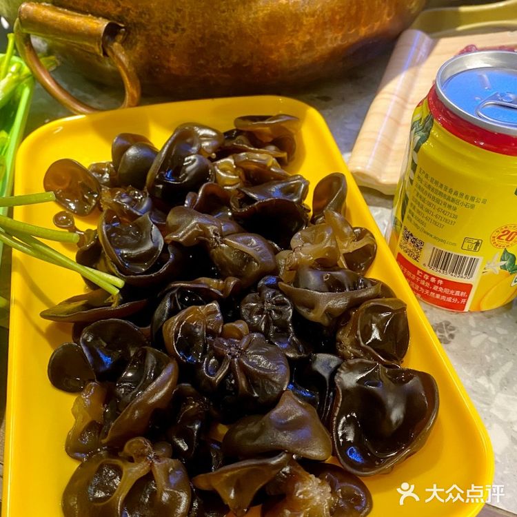去拉萨听劝！吃这家酸汤牦牛肉火锅