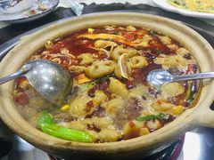 -渝君重庆火锅(嘉宾路店)
