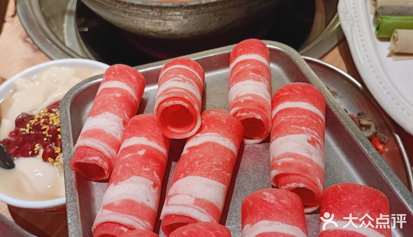 在长沙就能吃到正宗贵州酸汤火锅！！