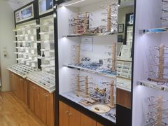 -MiRi眼镜·蔡司·星趣控·尼康控优点视觉合作店(南京东路店)