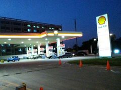 -壳牌华苑加油站