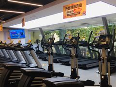 -超鹿运动(达信大厦店)