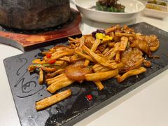 -荟廷·晶萃(陆家嘴尚悦湾店)