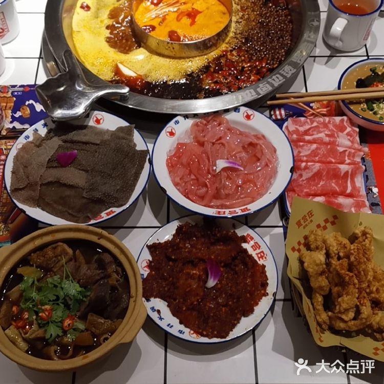 下午3点多拿的号，到了5点准时进入