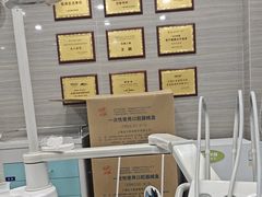 -上海仁爱医院口腔科 · 种植