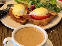 -Common Table · Brunch & Coffee
