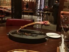 -恰餐厅及酒吧 CHAR Bar & Grill (北京丽都皇冠假日店)