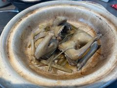 -郑猛记石岐鸽主题餐厅(长江店)