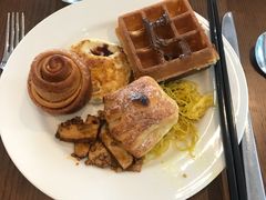 -昆山琶拉帝诗酒店·河畔咖啡厅Riverside Cafe