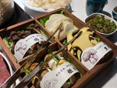 -椰子湾·海南火锅·糟粕醋·椰子鸡(正大广场店)