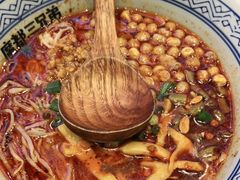 -魔都三兄弟酸辣粉·蘸卤炸串(虹桥万科店)