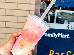 -全家便利店(宜山路站店)