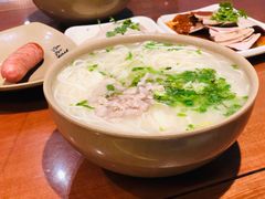-亮亮面馆(经六路店)