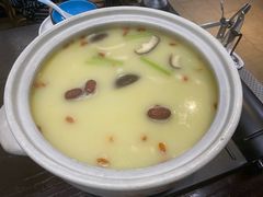 鲍鱼鸡煲-金龙·打边炉(南京西路店)