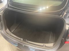 -TESLA 特斯拉(上海太古汇体验店)